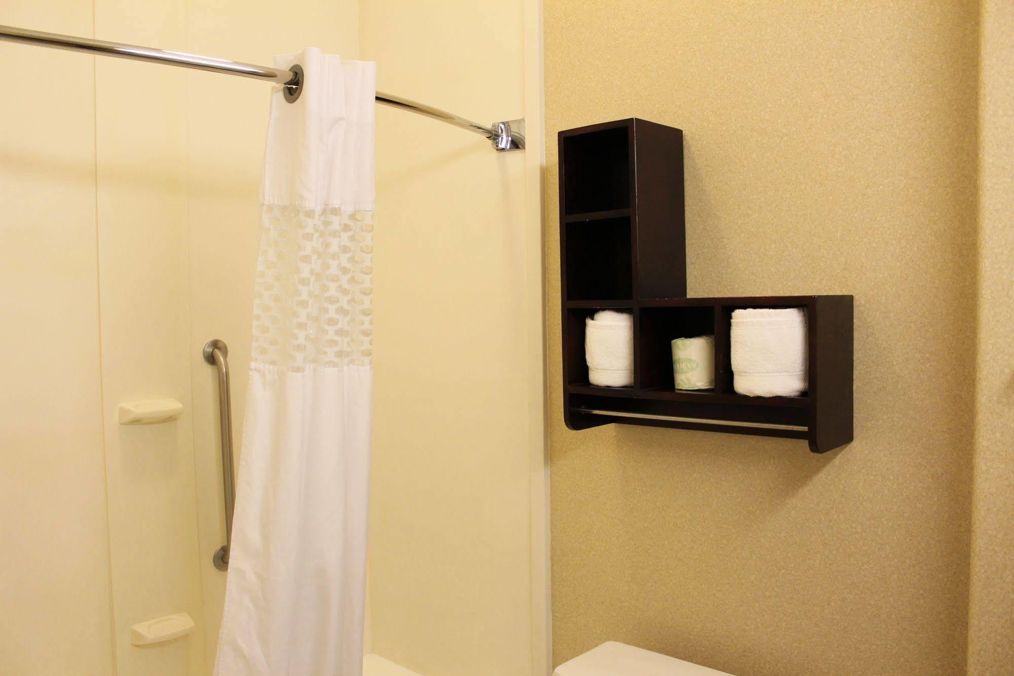 Hampton Inn & Suites Houston-Cypress Station Westfield Экстерьер фото